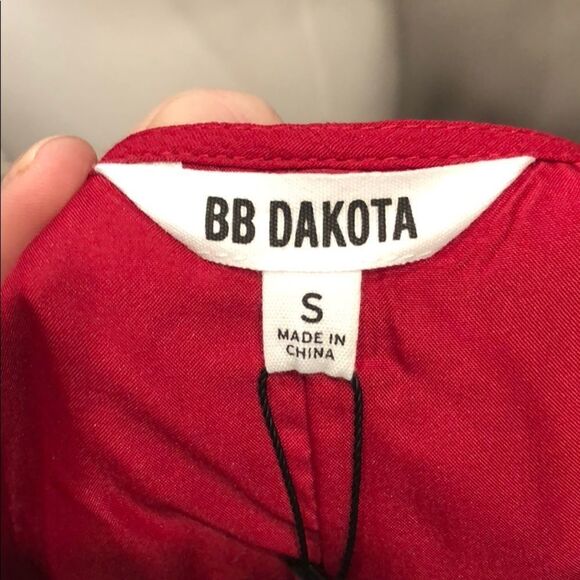 BB Dakota top size small NWT - Picture 4 of 6